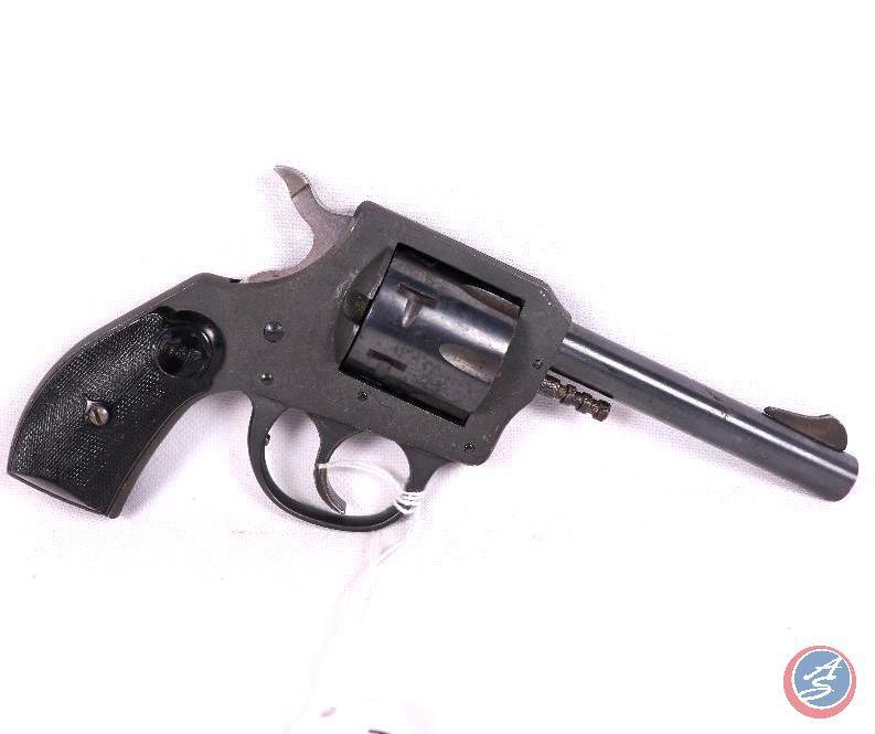 Manufacturer: H& R Model: 622 Caliber: 22 LR Serial #: AL51230 Type: D/A Revolver