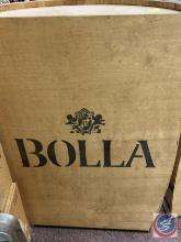 Bolla wine display piece