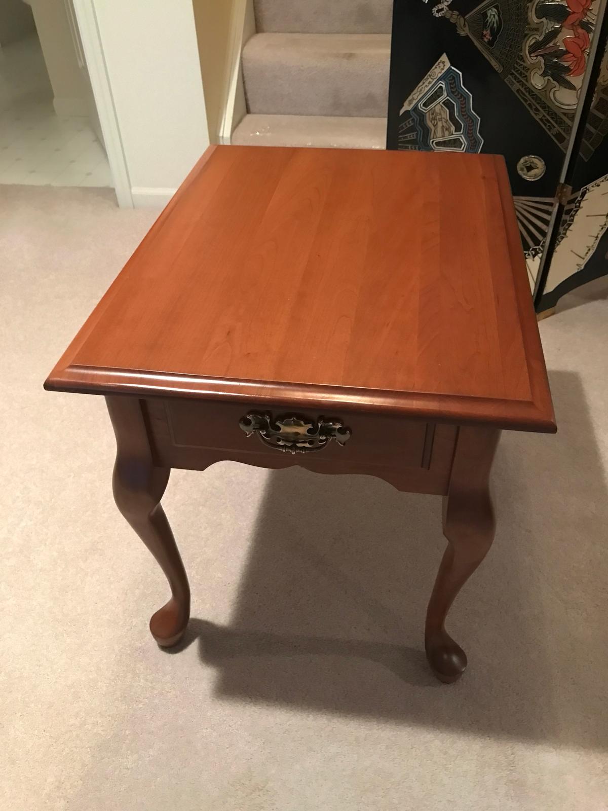 Amish Furniture Cherry 1-Drawer End Table Is 20" x 26" x 21" Tall