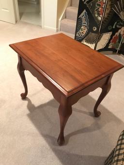 Amish Furniture Cherry 1-Drawer End Table Is 20" x 26" x 21" Tall