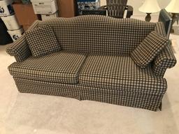 Thomasville 2-Cushion Couch Is 75" Long