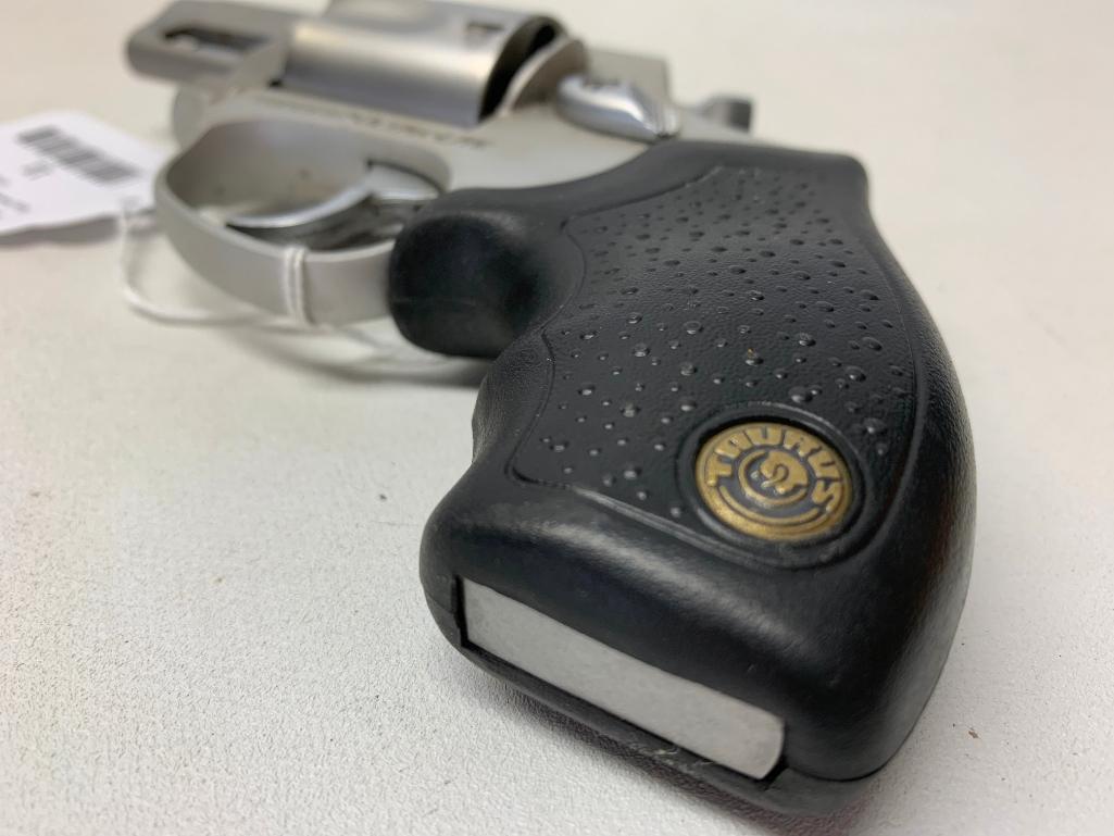 Taurus 856 Ultra Lite .38 Special Revolver W/Holster