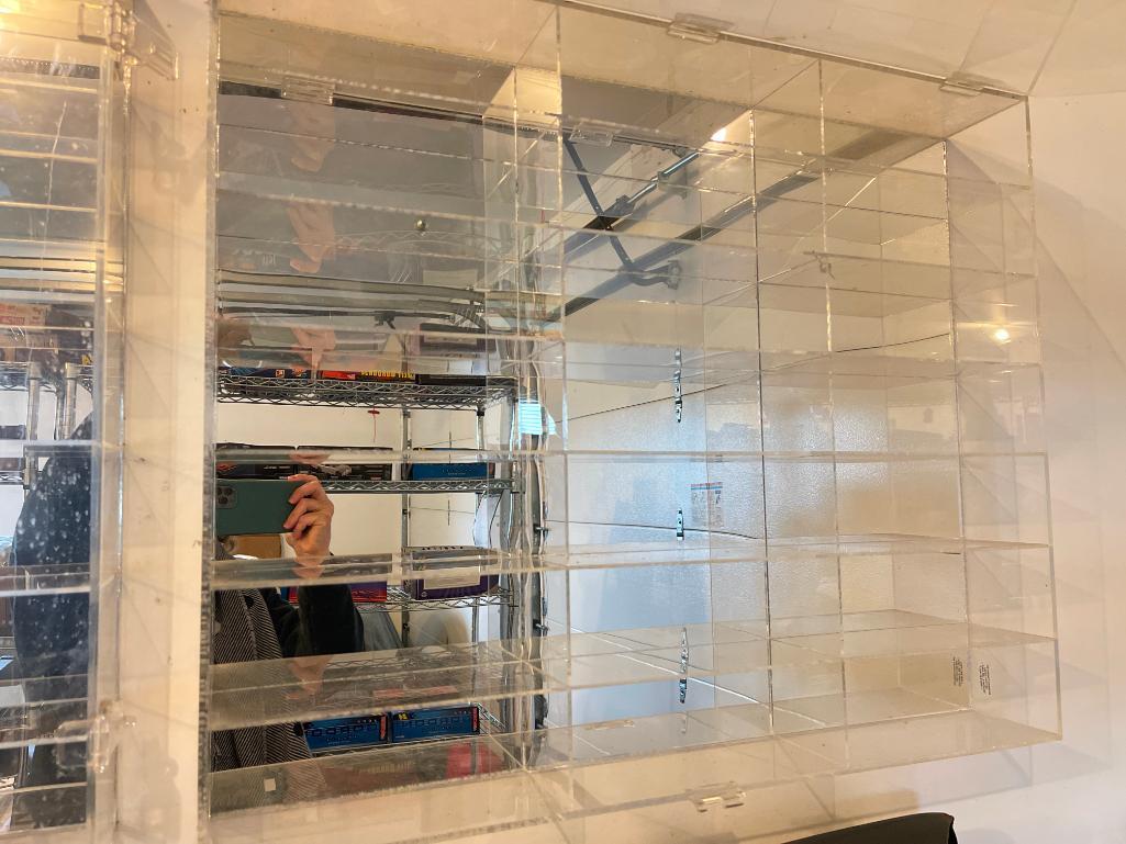 Clear Plastic Mirrored Display Case