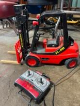 Remote Controlled Fork Lift
