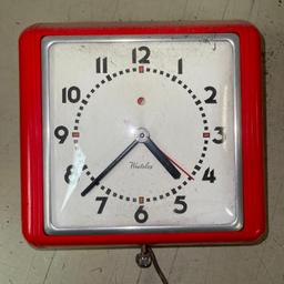 Vintage Westclox "Dunbar" Art Deco Electric Wall Clock 1946