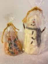 Group of 2 Country Snowman Candles