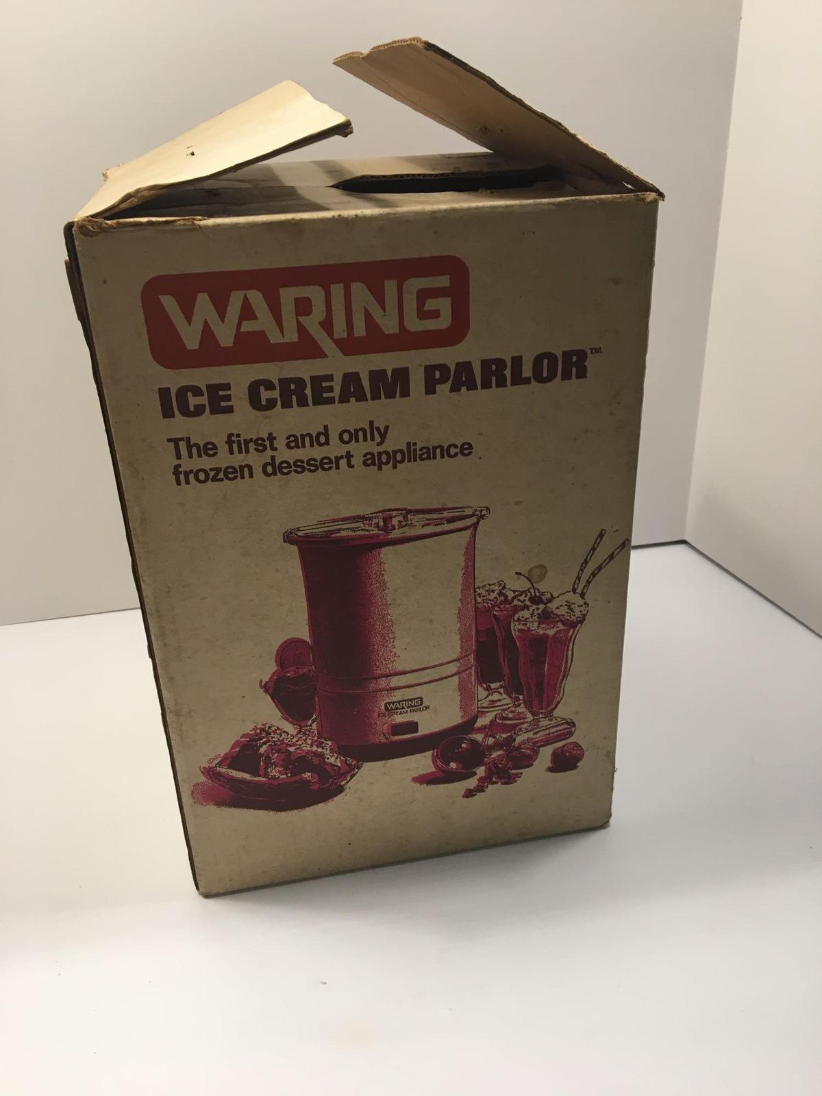 WARING ice cream parlor (model CF520-1;white; operational condition unknown)