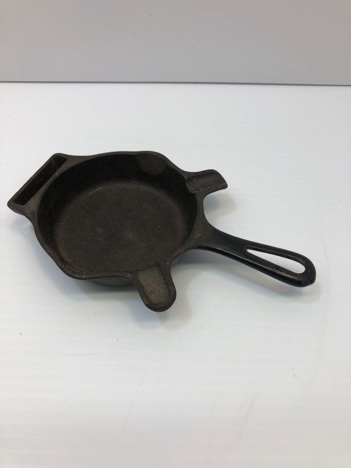 VINTAGE GRISWOLD CAST IRON NO. 0- TOY SKILLET/ASH TRAY