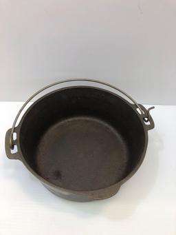 Vintage***RARE***WAGNER~GRISWOLD 5 Qt. Cast Iron, Dual Logo Dutch Oven/Cook Pot w/ Bail