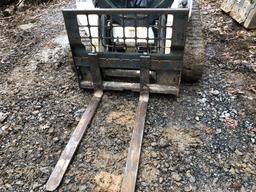 BOBCAT(T590)(rubber tracks,pallet forks,contractor bucket/tooth bar,766 hours)Work ready*see video*