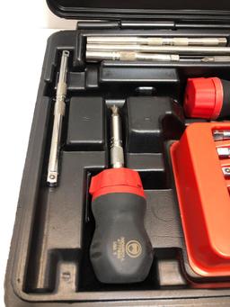 SNAP ON screwdriver set/extensions and plastic storage case