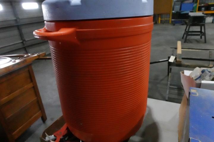 LARGE DRINK COOLER APPROX 5 GAL
