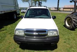 #3901 2004 CHEVY TRACKER 82637 MILES AM FM CD PLAYER COLD AC 4 DOOR CLOTH I