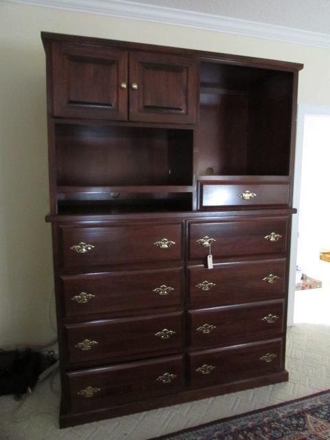 Queen Anne-Style Cherry Finish Chest of