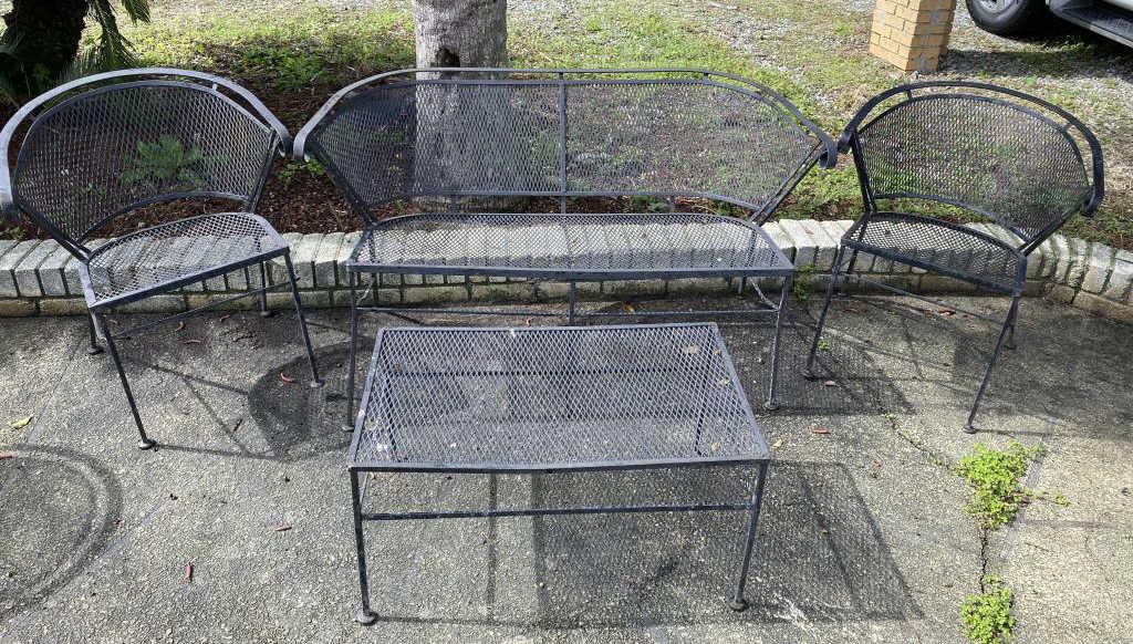 Iron Outdoor Furniture Set: