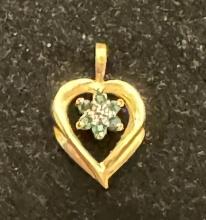 10 Kt Yellow Gold Heart- Shaped 6 Emerald