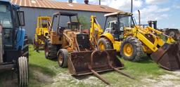 CASE 580C BACK HOE W/BUCKET AND FRONT FORKS