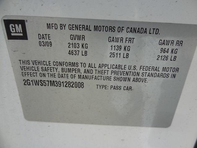 2009 CHEVROLET Impala 4-Door Sedan, VIN# 2G1WSS7M391282008, powered by 3.9L