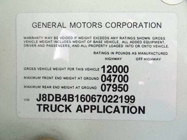 2006 GMC Model W3500 Cab Over Van Body Truck, VIN# J8DB4B16067022199, powered by 5.2L diesel engine