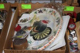 Turkey platter and miscellaneous kitchen items
