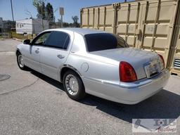 1999 Lincoln Towncar Silver With Current Smog!!