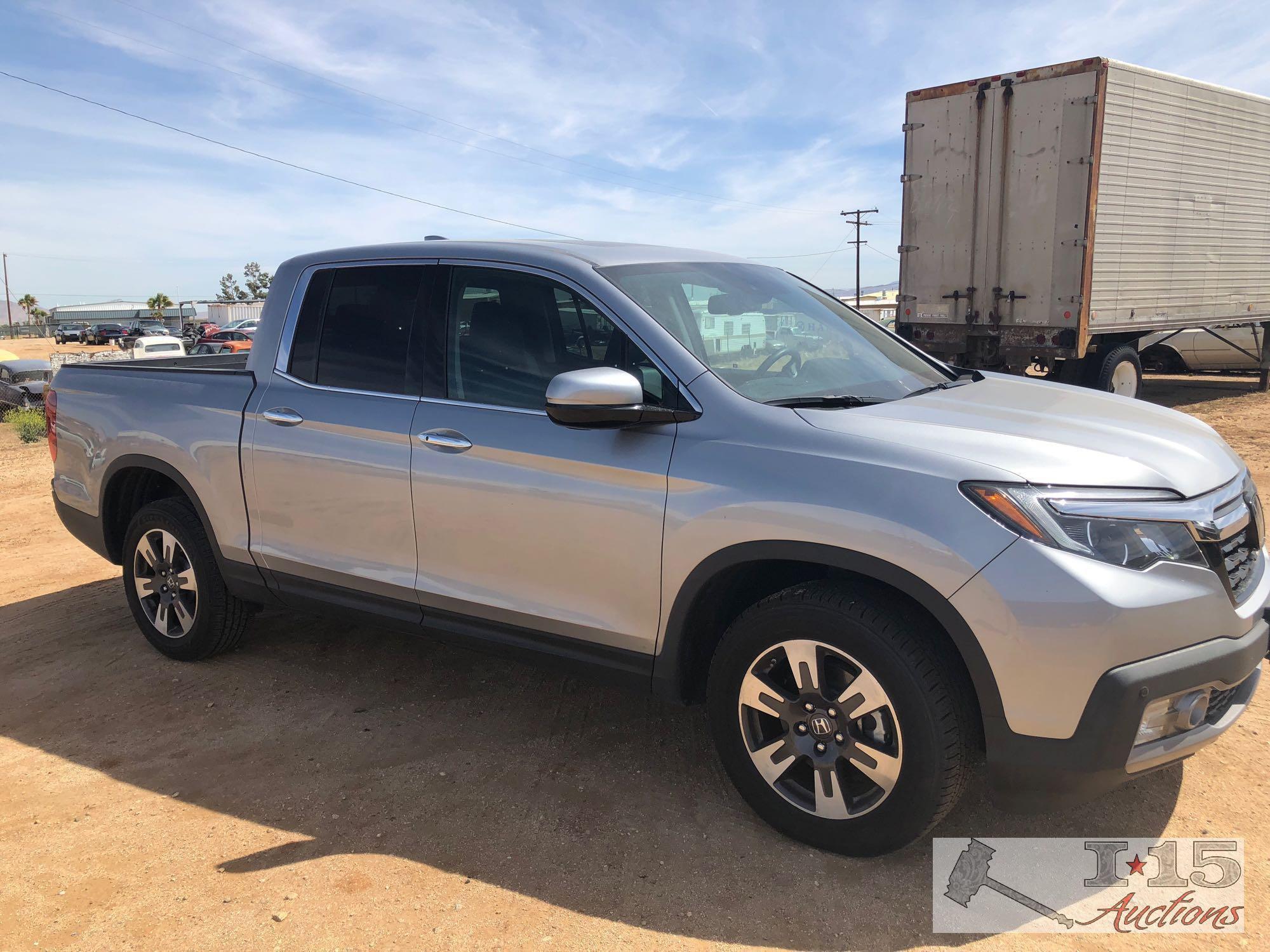 2017 Honda Ridgeline AWD Silver, 1 Owner Truck!! ONLY 11,XXX MILES!!! CLEAN AUTO REPORT!!!