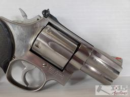 Smith & Wesson Model 686-8, .357 Magnum Revolver