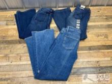 (3) Pairs of Woman?s Jeans
