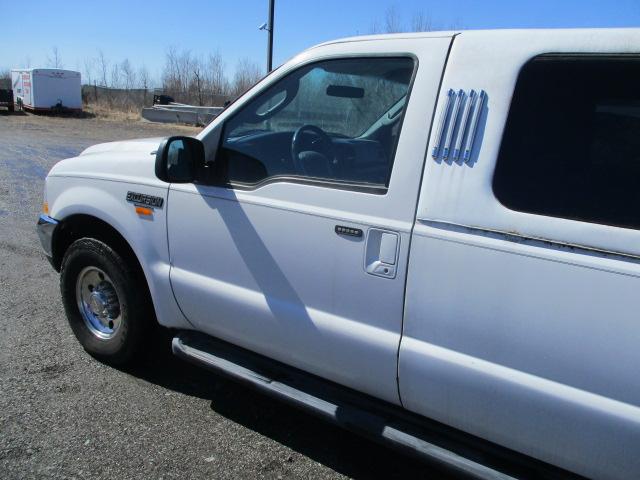 2004 Ford Excursion XLT Limo