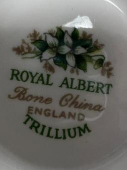 Royal Albert 3 Pc Bone China Tea Cup, Saucer & Plate Made in England