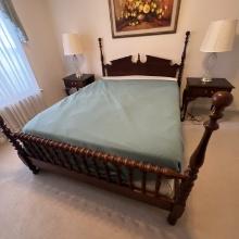 Beautiful Queen Size Bed with Tempurpedic Adjustable Sleep System with Paperwork & Remote