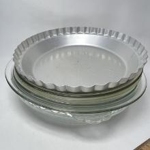 Lot of 6 Glass & Aluminum Pie Plates