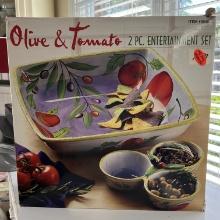 NEW Hand Painted Olive & Tomato 2 Pc Entertainment Set