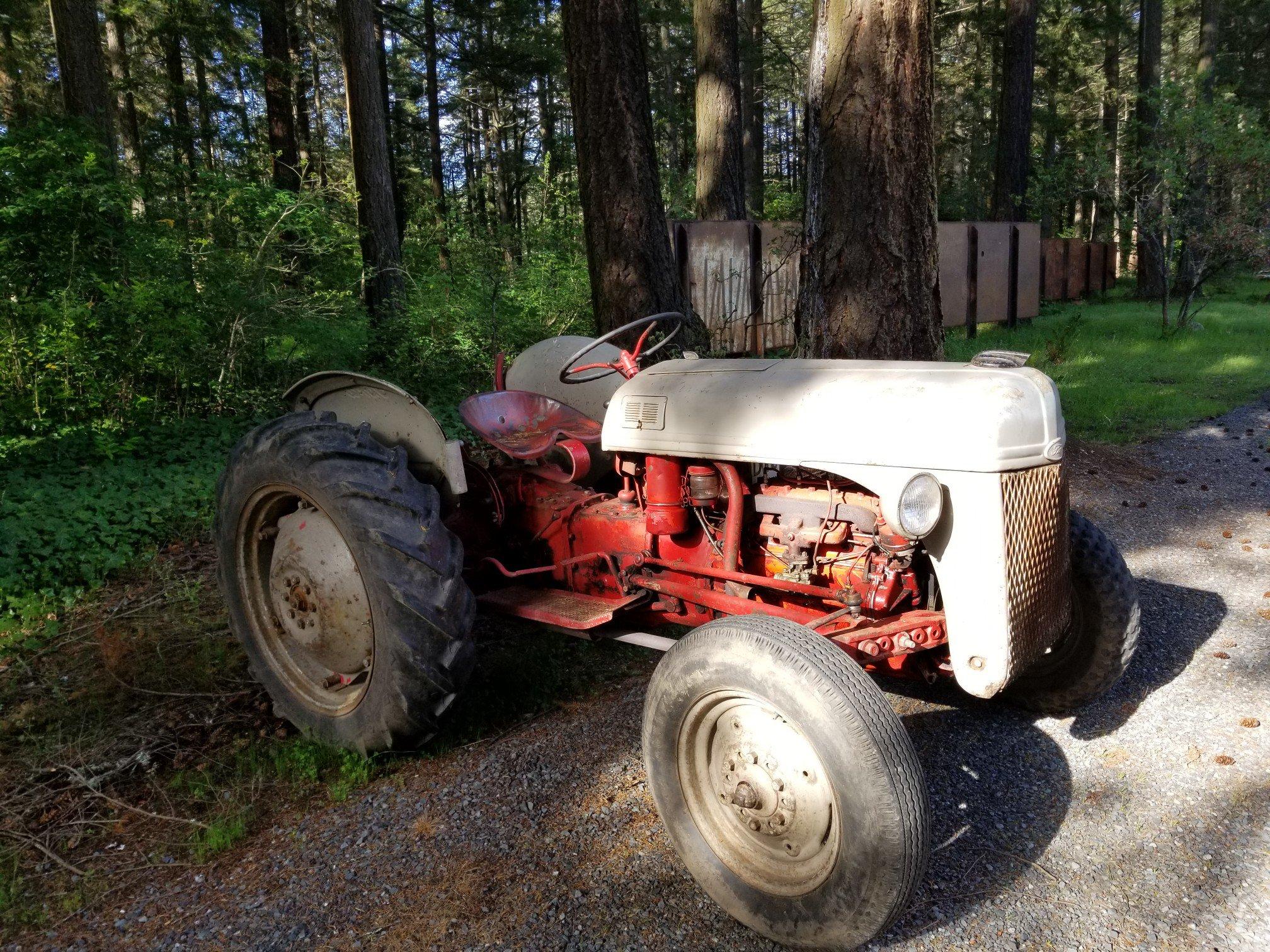 1948 Ford Tractor 
