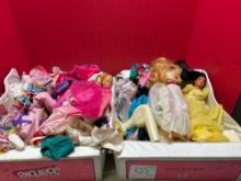 Barbie doll case large quantity of clothing