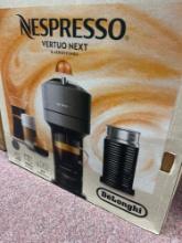 Nespresso very next & aeroccino3 delonghi Coffee machine