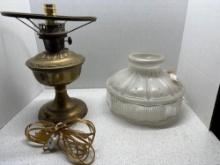 antique B & P glass shade brass oil lamp electrified