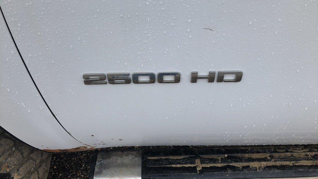 2013 CHEVROLET 2500 HD 4X4 CREW CAB PICKUP;