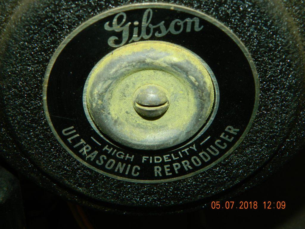 VINTAGE 1934 GIBSON AMP