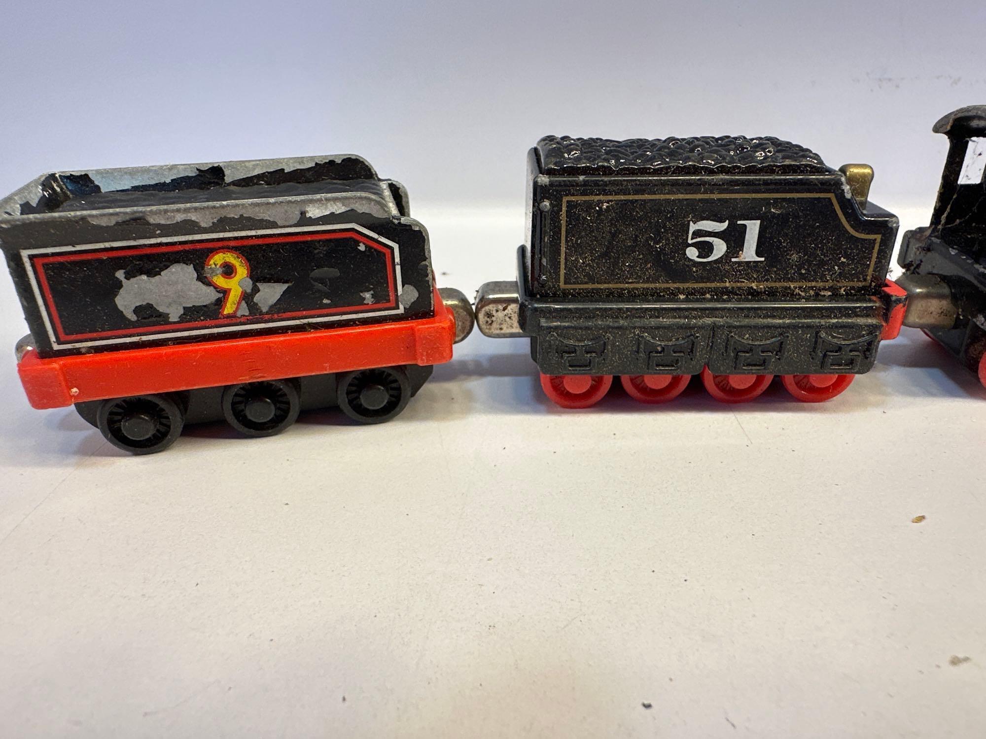 Thomas and Friends Diecast Metal Hiro Train Set / Cars 95 Toy Car