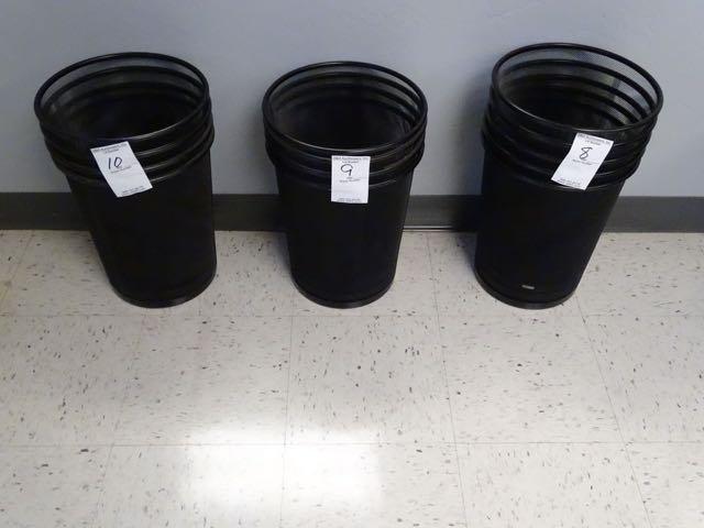 WIRE METAL TRASH CANS (X5)