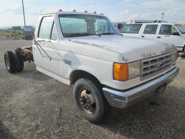 1990 FORD F350 CAB AND CHASSIS