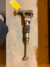 Universal-Tool Chipping Hammer, 90 PSI