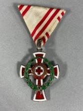 WWI AUSTRIA HUNGARY MEDAL SERVICES TO RED CROSS