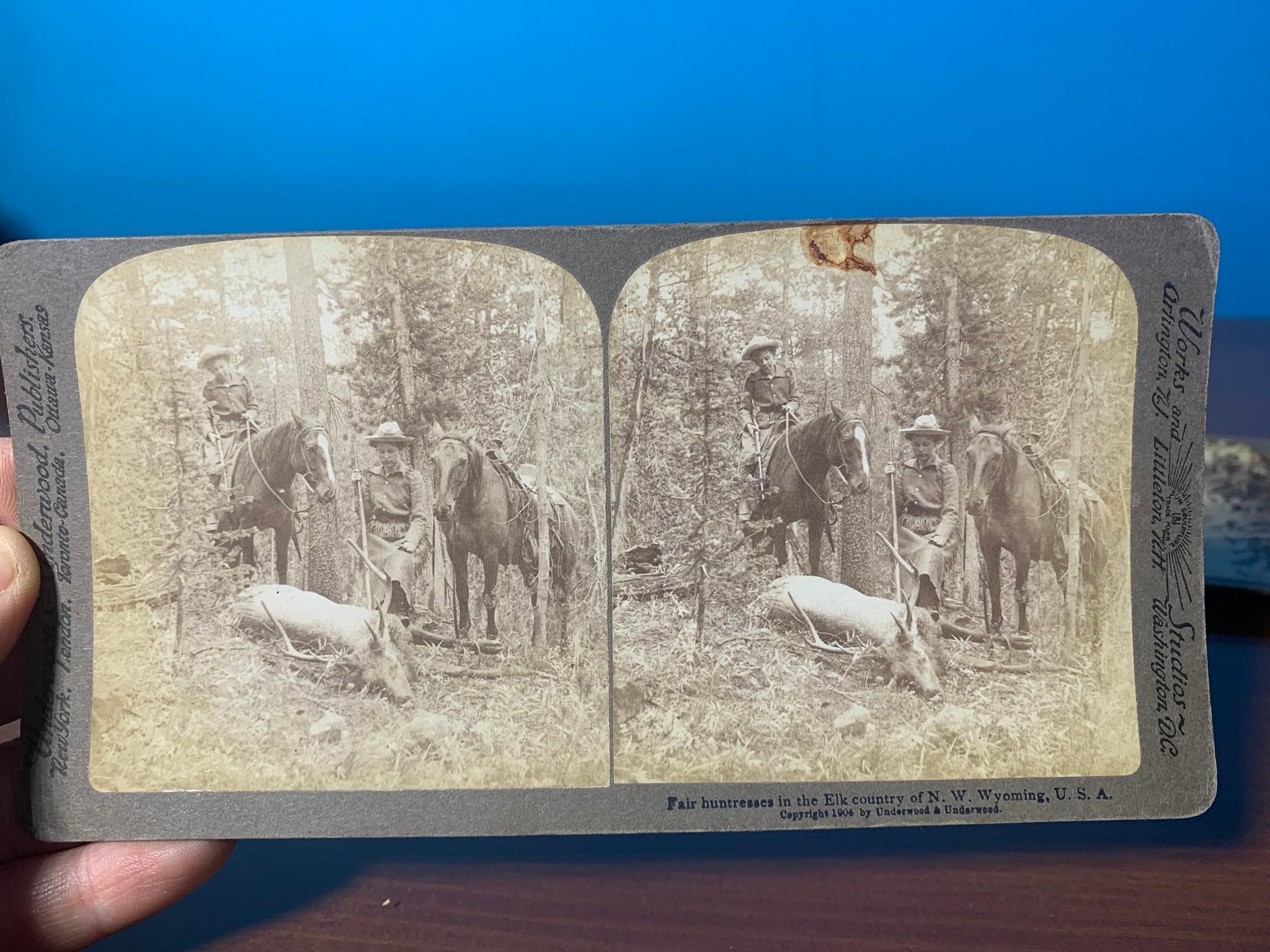 Stereoscope with Stereoview Photos