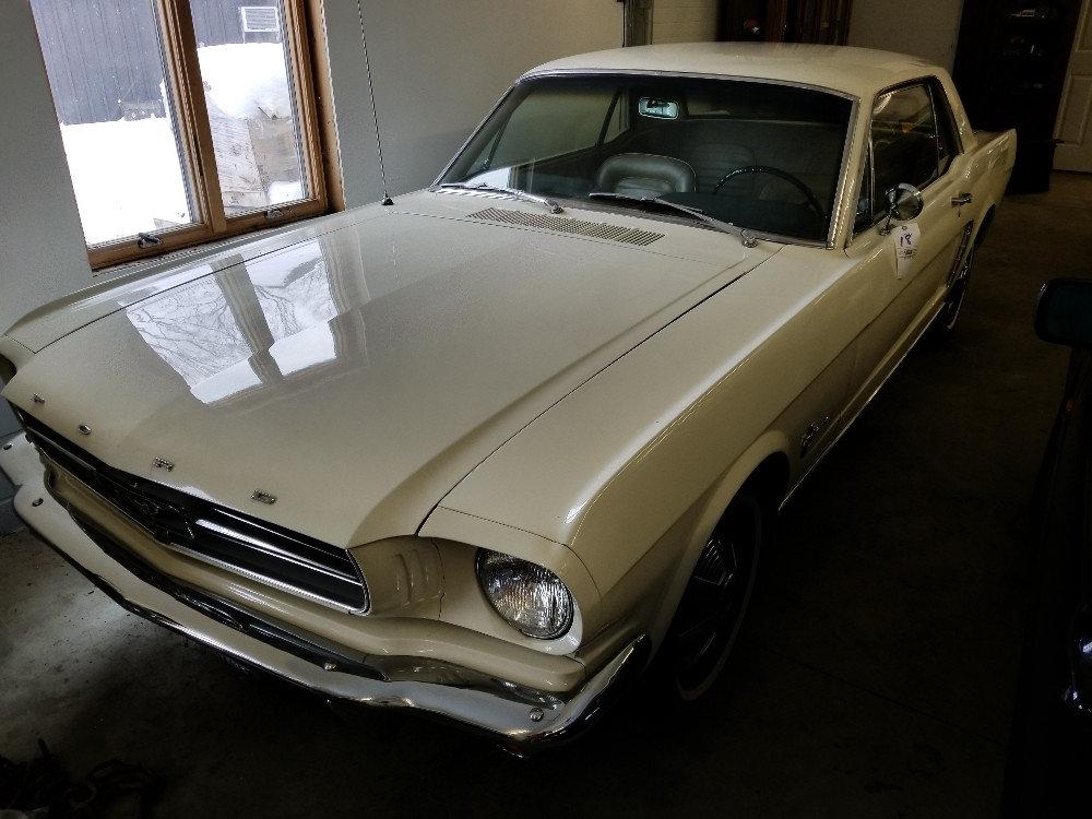 1965 Ford Mustang, 2 dr., AC