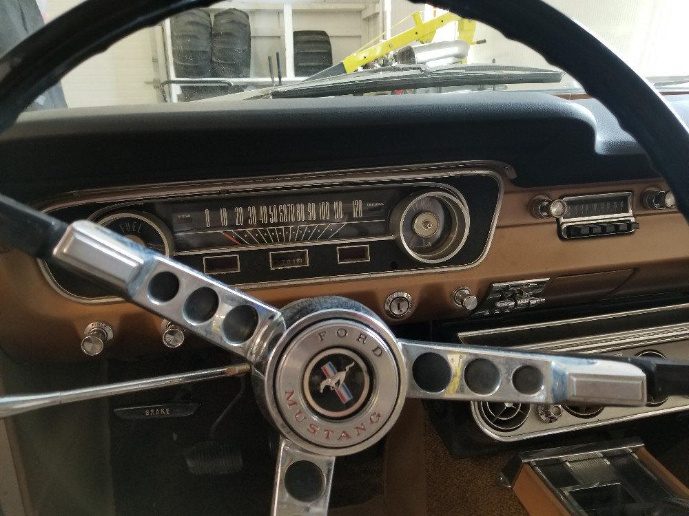 1965 Ford Mustang, 2 dr., AC