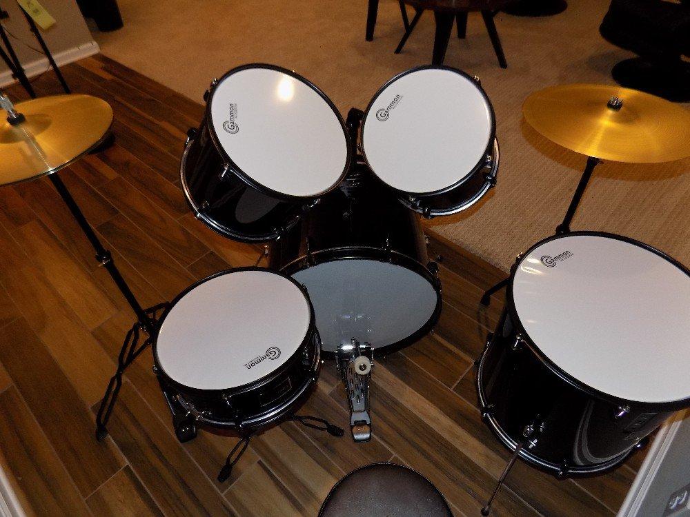 Gammon drum set with stool