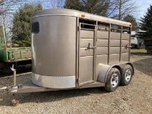 Nice 2016 Calico 2 horse slant 12 ft bumper pull trailer