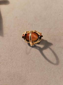 Lady's 10k yellow gold antique ring